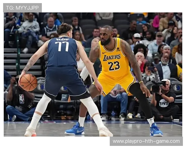 独行侠保持火力输出，东契奇连续高分，独行侠东契奇打的什么位置