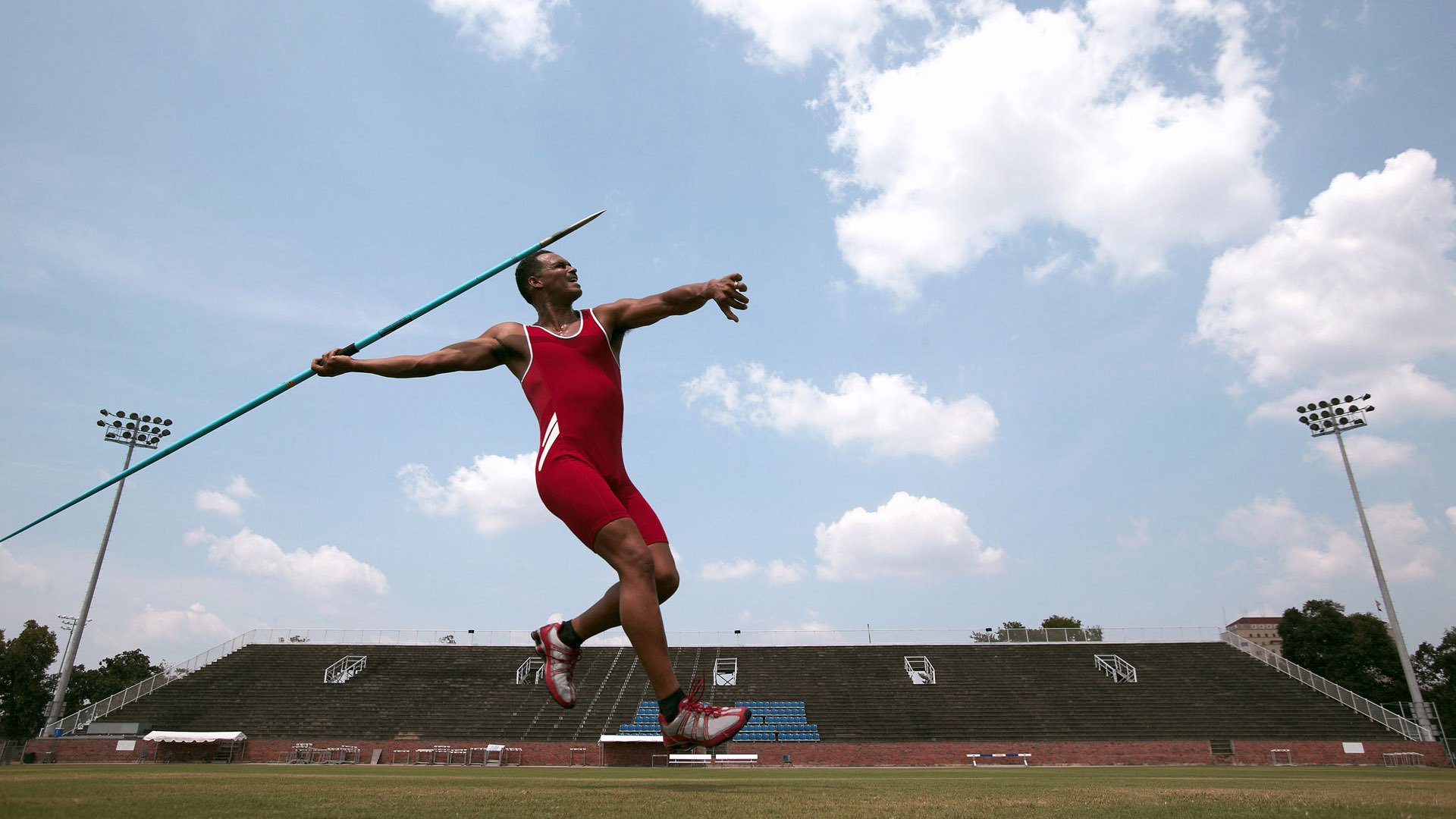 华体会官网入口-体育赛事安全保险新规实施，参赛方权益受保护，体育赛事安全管理办法